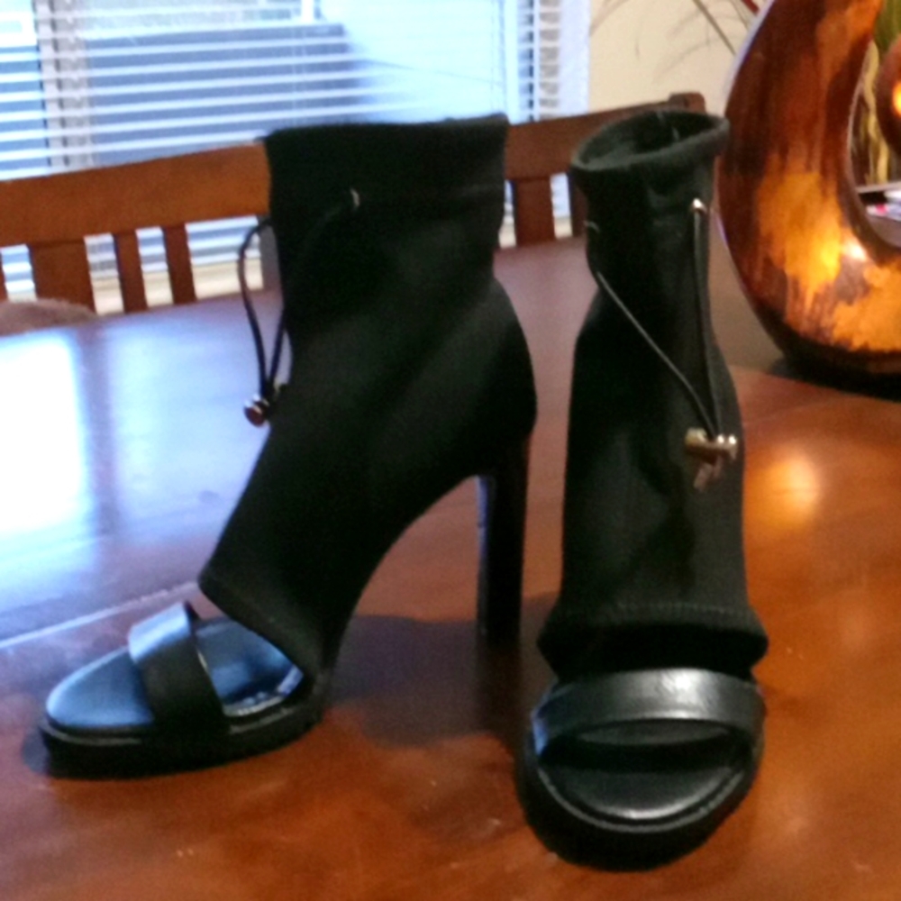 DKNY heels